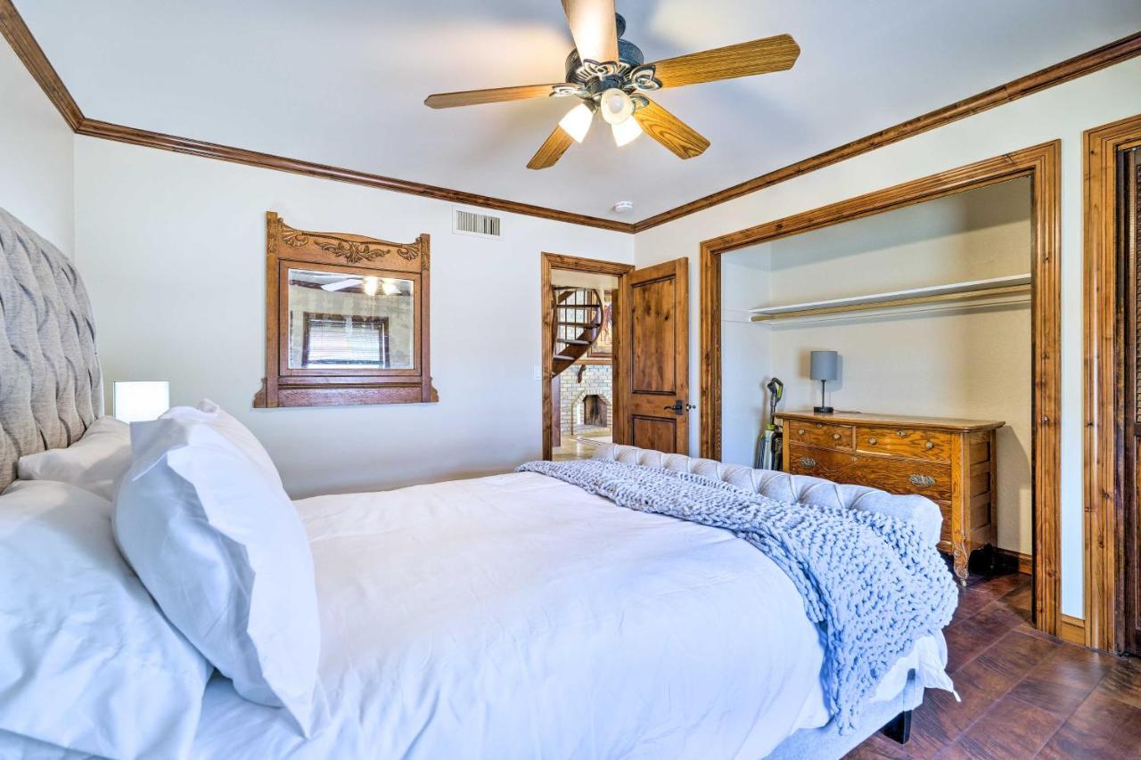 Pet-Friendly Glendale Home With Pool And Putting Green Phoenix Exterior foto